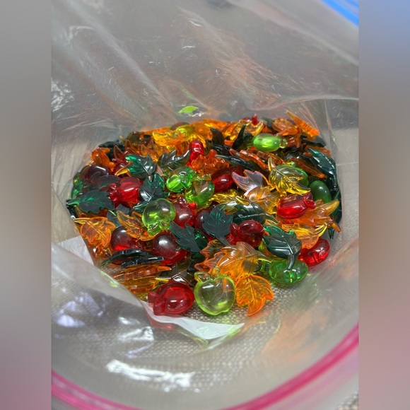 Fall Decorations Lot Table Confetti Apple Leaves - Picture 1 of 2